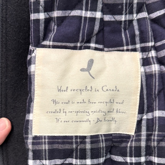 Aritzia, Community, Black Hooded Coat - Picture 4 of 6